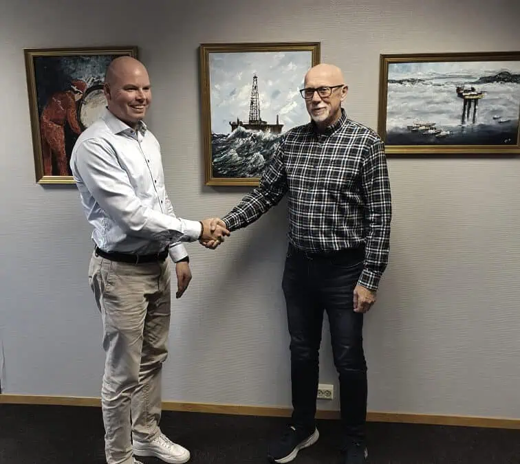 kNm Hydraulikk signerer avtale med Thermotech